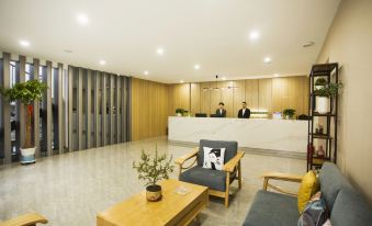 GreenTree Inn Express Hotel (Liuhe Branch)