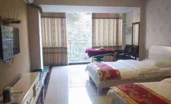 Wushan Yijun Business Hotel