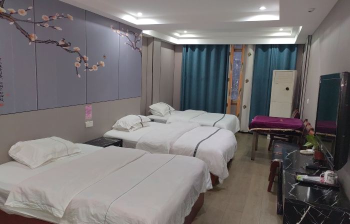 Jiangzheng Hotel