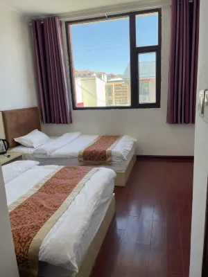 Ruoergei Baihailuo Hotel