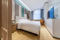 Jinyi Preferred Hotel Victoria Commercial Building Linhe Railway Station Hotels in Bayan Nur