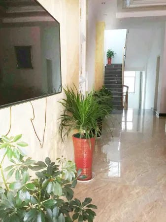 Xinyi Hotel Отели в г. Суйнин