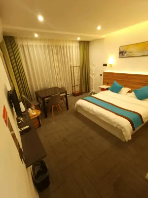 Baili Duyun Yunjin Inn Hotels near Shiniu Tourism Town