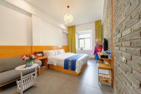 Xiqiao Yunchen Hotel (Daocheng Yading Scenic Area)