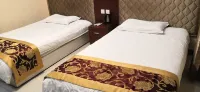 Fuxian Chongqing Business Hotel