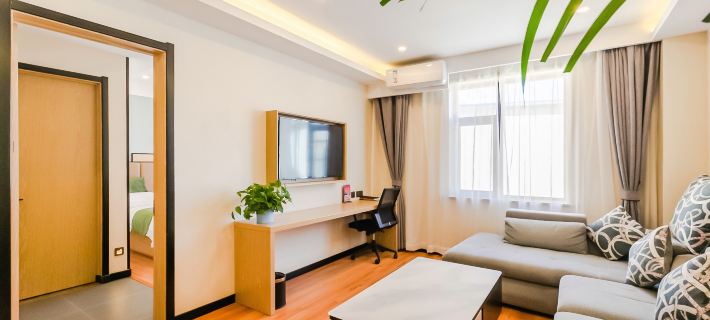 GreenTree Inn Express Hotel (Huludao Passenger Transport Terminal) Hotels in Huludao
