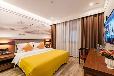 Xingzhixing Hotel(Yongcheng Mangdangshan Tourist Area) Hotels near Tablet of liubang Cutting the Snake