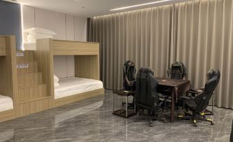 Lemon E-sports Theme Hotel