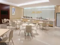 City Comfort Inn Hotel (Chongyang Taoxi Avenue)