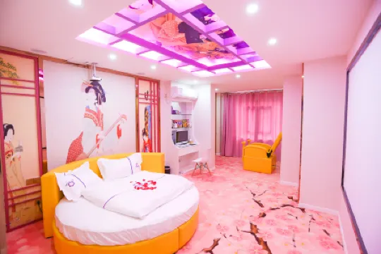 1314 Couples Theme Hotel