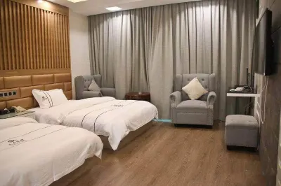 Huaxuan Tianyun Hotel Hotels near Biancheng Park