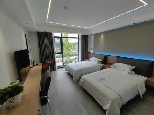 Yilong Lanshe Hotel Hotels in Yilong