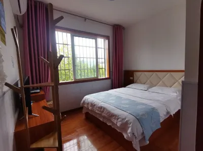 Zunyi Fenghe Apartment