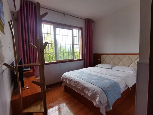 Zunyi Fenghe Apartment