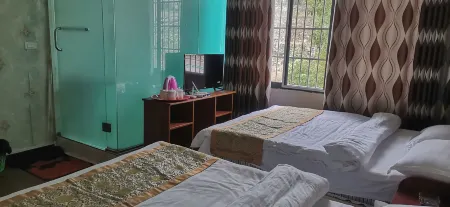 Hongyuan Hotel Отели в г. Чженгань