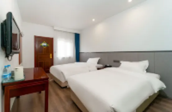 Mr. A's Homestay (Shenmu City Bus Station Binhe Avenue)