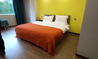 Suining Liulian Xiaozhu Business Hotel