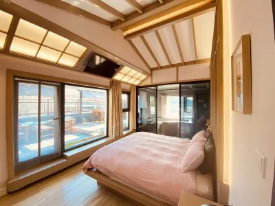 Fengcheng No.12 Courtyard Hotel di Dongtang Town