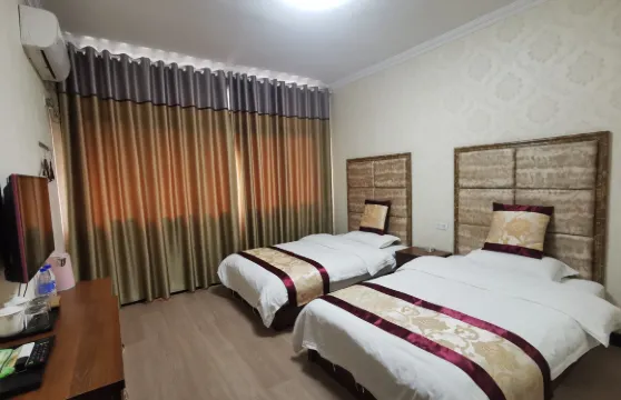 百里杜鵑悠然居酒店