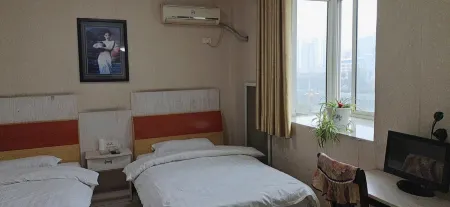 Zhushan Meilin Sauna Hotel Отели в г. Чжушань