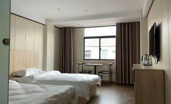 Funing Minghao Hotel