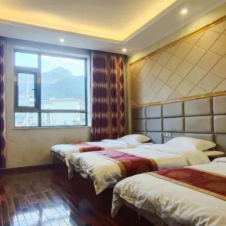 Luqu Langchuan Hotel