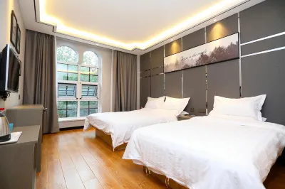 Liaoyang Ouqiao Zhimei Theme Hotel Hôtels à : Liaoyangxian