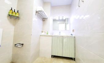 Lazy Self- Check-in B&B (Lin Gang Xin Tian Di Branch, Yibin)