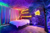 Daqing Strawberry Theme Homestay Hotels in Ranghulu District