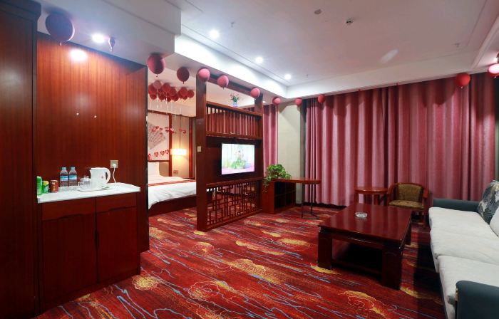 Guanzhi International Hotel (Guanxian Ranzi Road Branch)