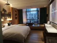 Square Circle Hotel（ ZhangHang Road store）
