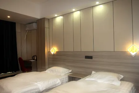 Daguan Yinghe Business Hotel