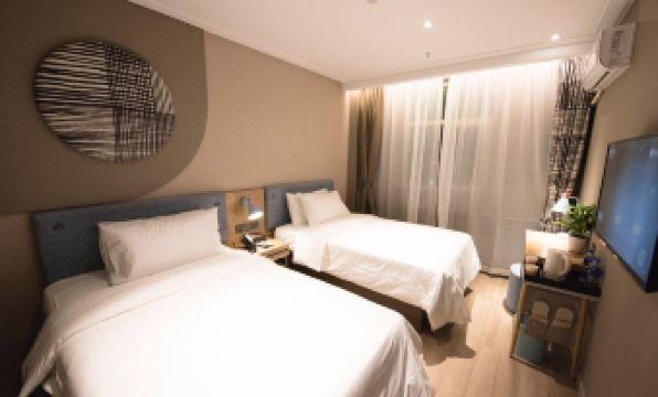 Homeinn · neo (Beijing Chaoyang North Road Shilibao Subway Station)