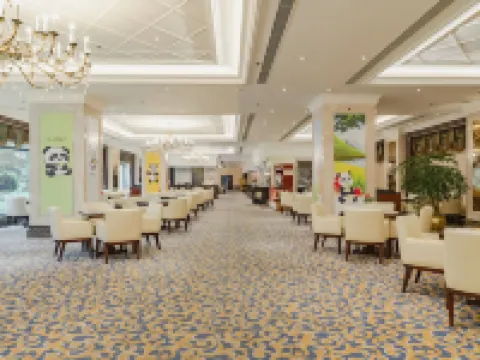 Evergrande World MICE Center Hotel di Jintang County