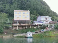 Qingjiang Gallery Happy Valley Homestay Hotel in zona Qingjiang Fangshan Scenic Area