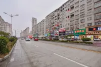 Gushi Zhongtian Business Hotel - 2-Star