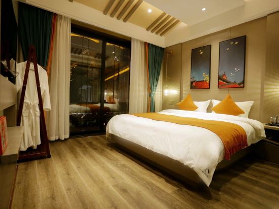 Furong Town Songjian Xiaozhu Homestay