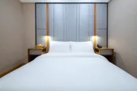 Starway Hotel (Tongliao Mingren Avenue Branch)