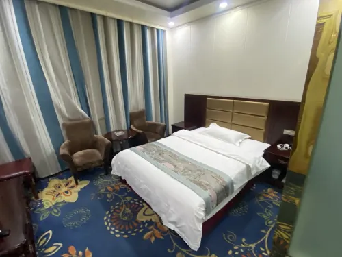 Huining Junda Business Hotel