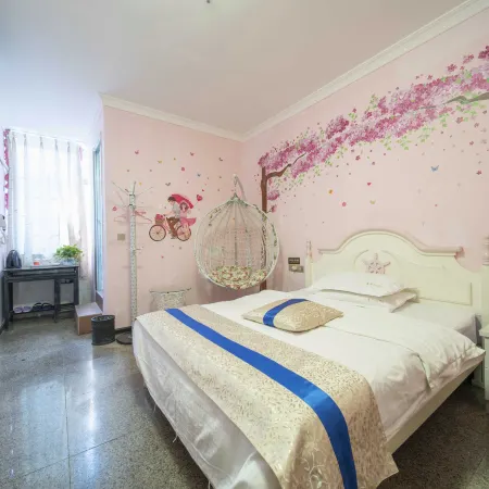 Zixing Weiyi Theme Inn
