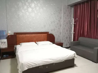 Xingyi Yunxian Hotel