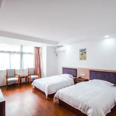 Jiayuan Hotel Hotels near Jingyan Jiaosi