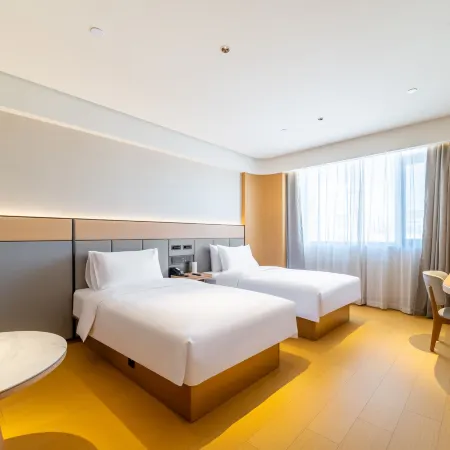 JI Hotel (Lingyuan Tianyi Square)