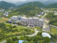 Jindaoxia Liangjiang Holiday Hotel Hotels in der Nähe von Jindao Gorge