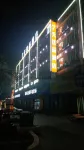 7 Days Premium (Shihezi Youqi Square Junken Museum) Hotel in zona Junken First Plow