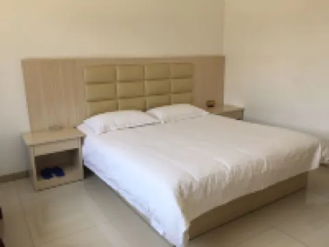 Yuzhong Daxibei Board Market Hotel