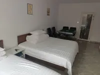 Fengcheng Juxiange Hot Spring Homestay