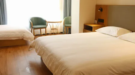 Lanzhou Baichuan Hotel (Xiguan Cross Subway Station Landa Second Hospital) Отели рядом с достопримечательностью «Ming Zhenyuan Flying Bridge Former Site»