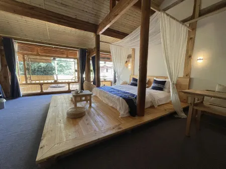 Yixuanzhuang Banshan Guesthouse Отели рядом с достопримечательностью «Honghe Vocational and Technical College»