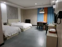 Lichuan Xiangzhang Hotel Hotels near DiWang CaiFu GuangChang